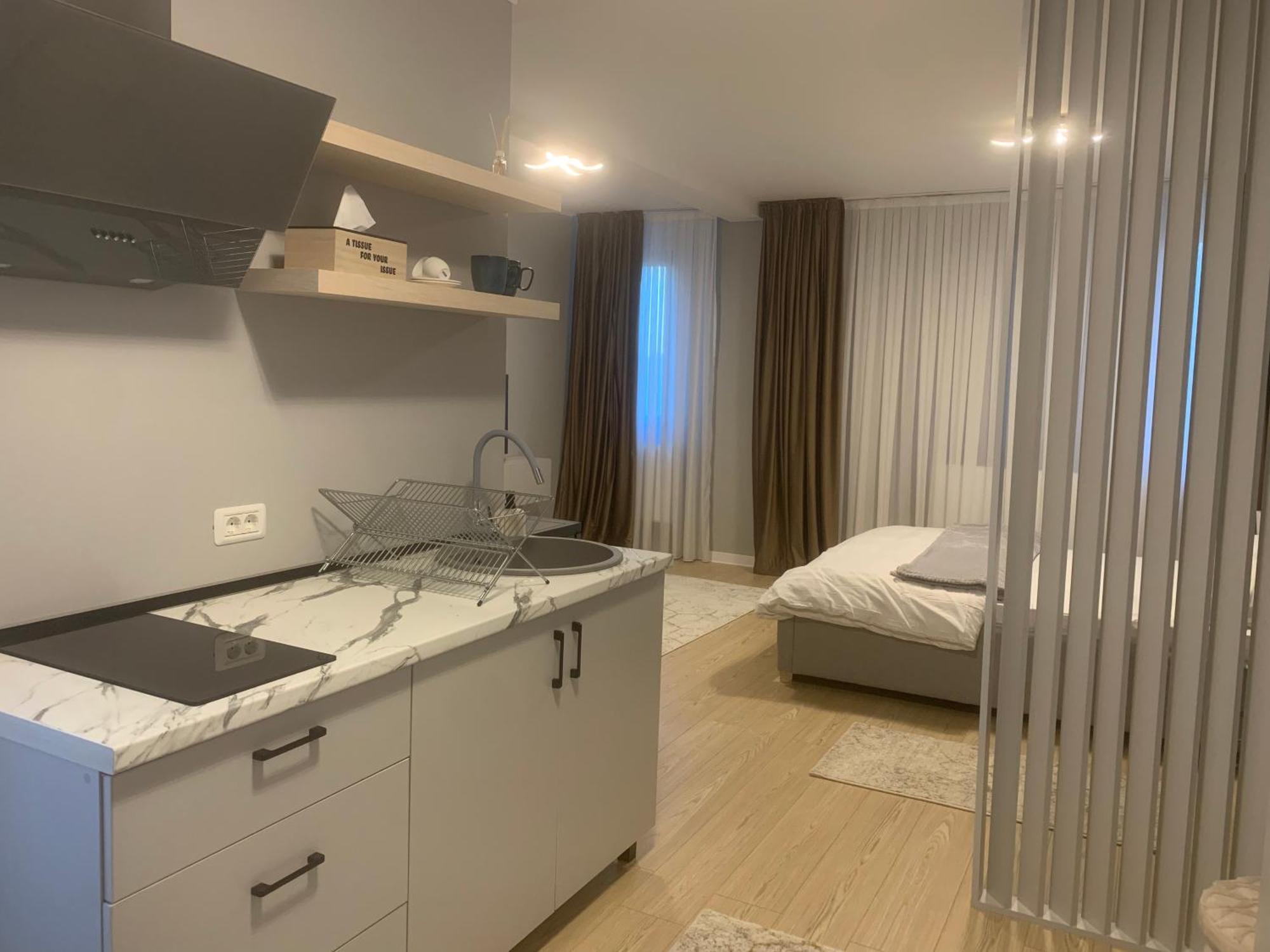 Em04- Studio Premium Targu Jiu Luaran gambar